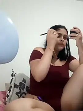 Snapshot of MelannyBell chatting on March 16, 2:44 pm MelannyBell online show from March 16, 2:44 pm