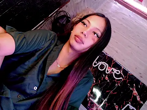 whiteladyboy online show from October 3, 4:09 am