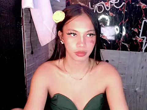 whiteladyboy online show from October 23, 2:33 am