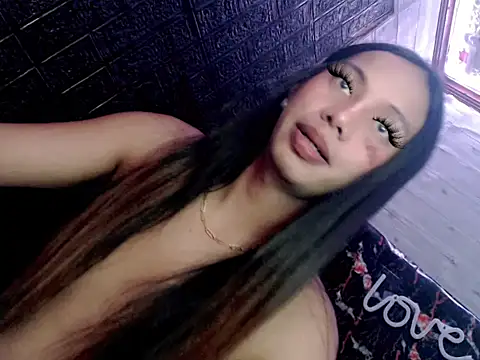 whiteladyboy online show from October 30, 1:34 pm