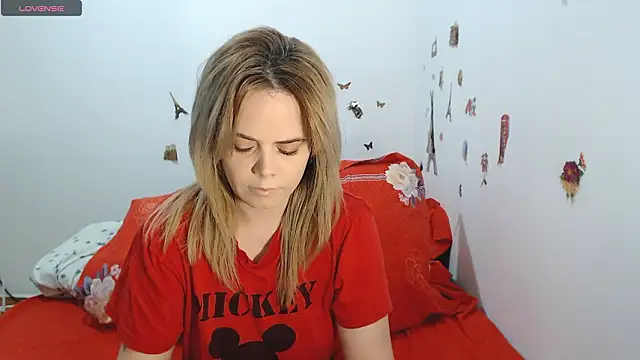 Snapshot of hotmilf4uxxx chatting on February 2, 11:09 am hotmilf4uxxx online show from February 2, 11:09 am