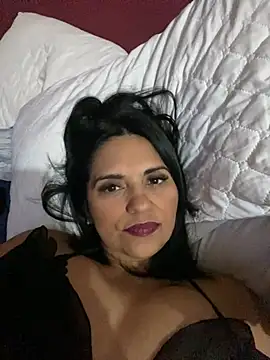 paolagomez  online show from January 9, 10:31 am