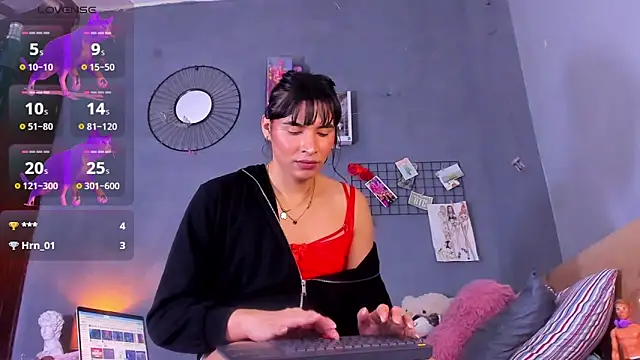 tiffbeatiful online show from March 15, 12:34 pm