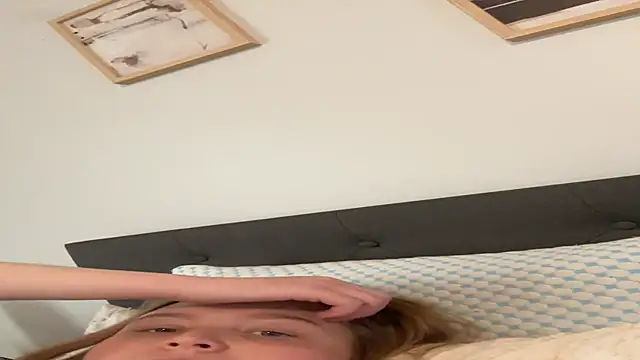 PhatAssBlond online show from December 24, 9:22 pm