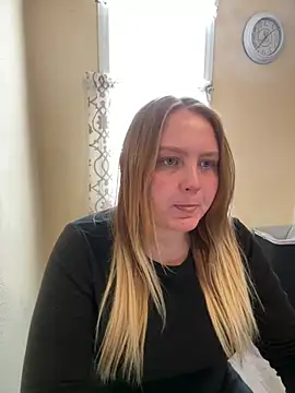 PhatAssBlond online show from February 20, 5:40 pm