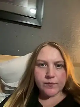 PhatAssBlond online show from February 20, 11:21 pm