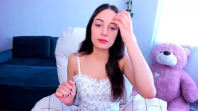 Snapshot of Melanie_Angel chatting on February 21, 11:22 am Melanie Angel online show from February 21, 11:22 am