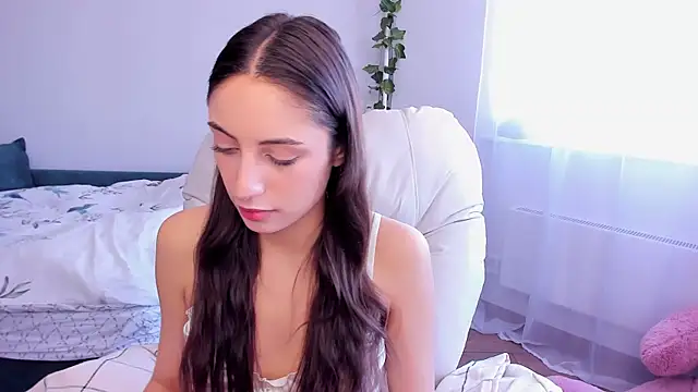 Snapshot of Melanie_Angel chatting on March 22, 9:34 am Melanie Angel online show from March 22, 9:34 am