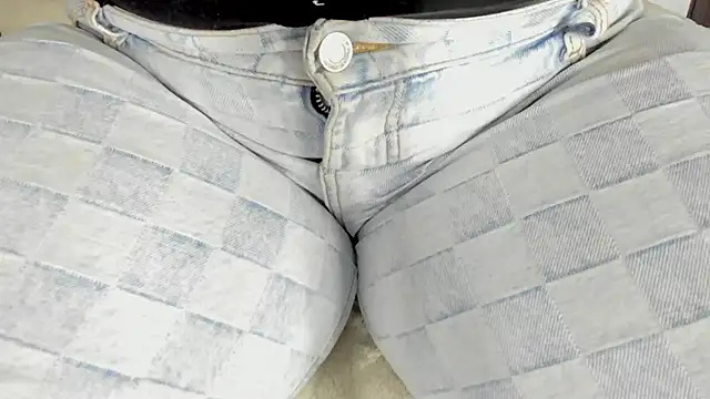 bigmom69  online show from October 17, 2:08 pm