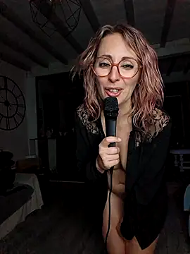 Snapshot of Jade_Emeraud chatting on March 16, 4:45 pm Jade Emeraud online show from March 16, 4:45 pm