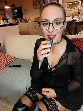 Snapshot of Jade_Emeraud chatting on March 17, 7:58 pm Jade Emeraud online show from March 17, 7:58 pm