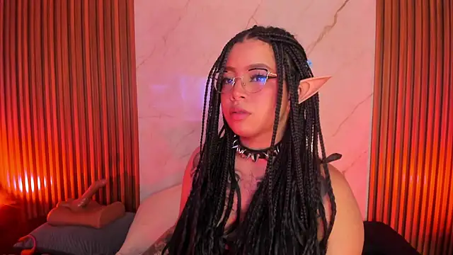 Snapshot of Emiilycollins chatting on March 12, 9:45 pm Emiilycollins online show from March 12, 9:45 pm