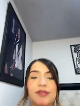 Amelia Honney  online show from November 12, 9:14 pm