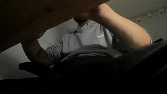 s sven03 online show from December 16, 6:32 am