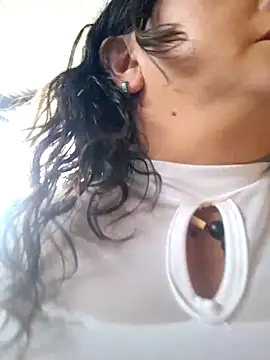 Vivianmature online show from March 28, 6:29 pm