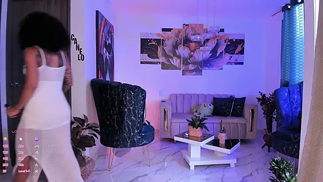 Snapshot of pretty_pettite chatting on December 8, 1:14 pm pretty pettite online show from December 8, 1:14 pm