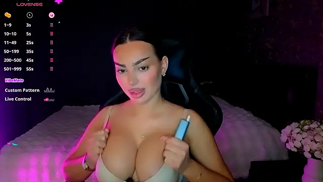 babyleilaa online show from February 23, 9:56 pm