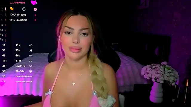 babyleilaa online show from April 7, 8:53 pm