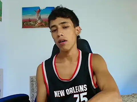 Snapshot of Ostin18hot chatting on November 28, 1:52 am Ostin18hot online show from November 28, 1:52 am