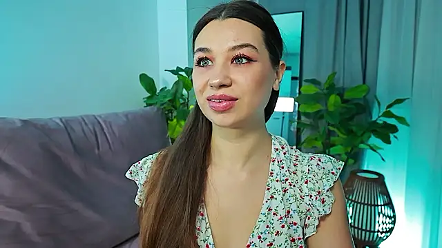 divetagrace online show from March 22, 6:22 pm