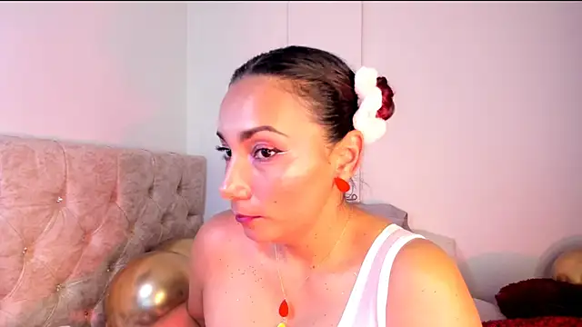 amber demons2021 online show from February 14, 10:04 pm