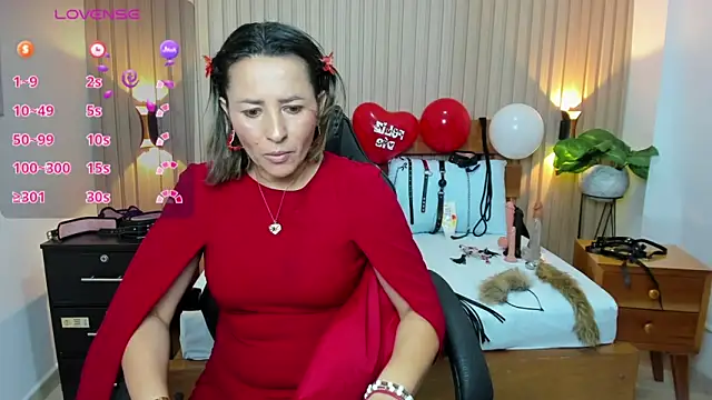 Snapshot of luciana_ballesteros_ chatting on February 14, 12:36 pm luciana ballesteros online show from February 14, 12:36 pm