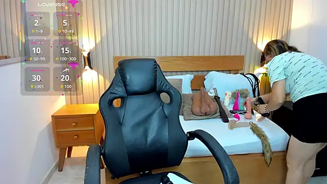 luciana ballesteros  online show from April 14, 12:22 pm