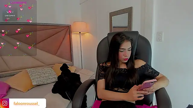 FaloonRoussel online show from February 27, 6:31 pm