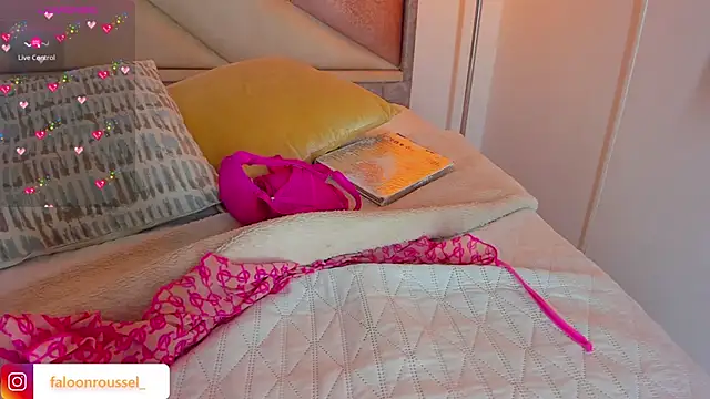 FaloonRoussel online show from March 4, 9:22 pm