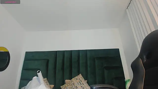 FaloonRoussel online show from September 19, 6:08 pm