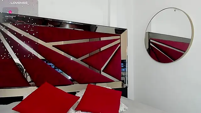 FaloonRoussel online show from January 8, 6:21 pm