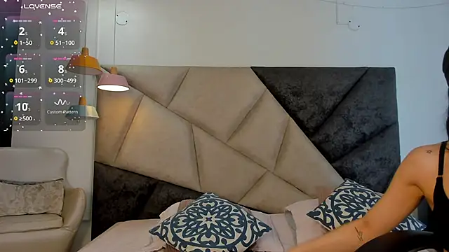 FaloonRoussel online show from March 5, 6:15 pm