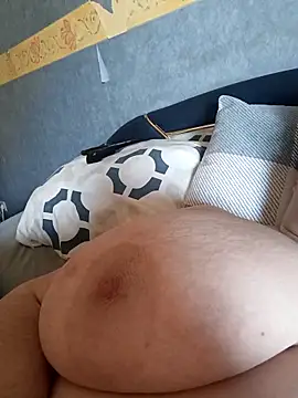 Snapshot of poussychats chatting on March 16, 10:55 am poussychats online show from March 16, 10:55 am