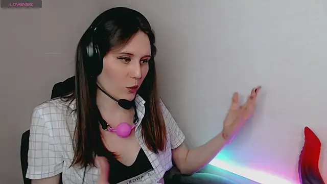 tracy cooper online show from December 24, 1:59 am