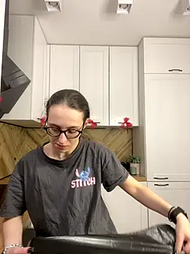 MartiniiSelenna online show from December 19, 6:42 am