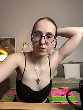MartiniiSelenna online show from May 17, 5:49 am