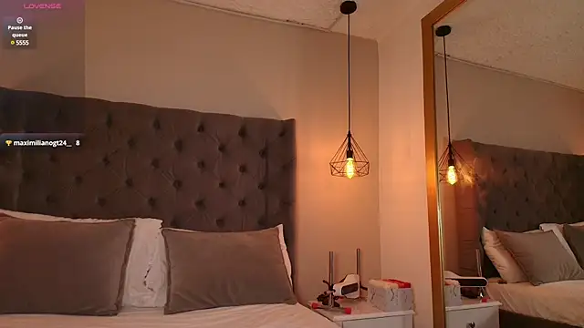 AngelinaRoss  online show from February 4, 6:17 pm