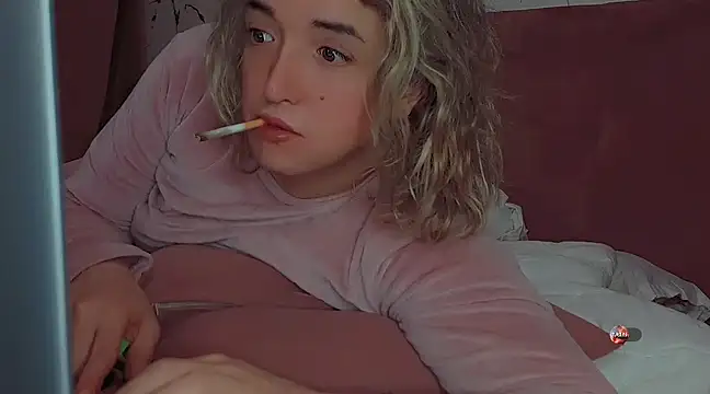 Snapshot of rawan_arab chatting on March 21, 4:39 am rawan arab online show from March 21, 4:39 am