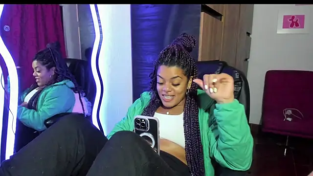 ladyrd1 online show from November 5, 2:11 am