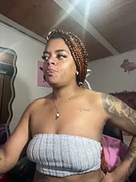 ladyrd1 online show from February 1, 11:03 pm