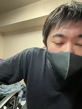 Snapshot of kentyken chatting on April 30, 1:28 pm kentyken online show from April 30, 1:28 pm