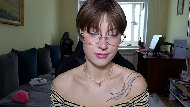 MalvinaBlum online show from February 7, 3:43 am