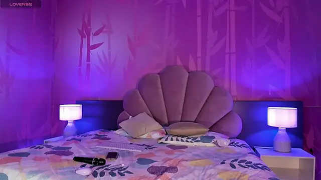 Snapshot of sabrinamilani chatting on February 7, 3:12 am sabrinamilani online show from February 7, 3:12 am