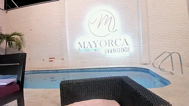 Snapshot of sabrinamilani chatting on November 8, 3:18 am sabrinamilani online show from November 8, 3:18 am