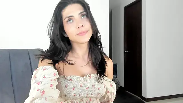 Snapshot of angelturned001 chatting on March 6, 12:32 am angelturned001 online show from March 6, 12:32 am