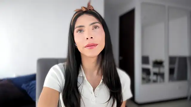 Snapshot of angelturned001 chatting on November 20, 7:35 pm angelturned001 online show from November 20, 7:35 pm