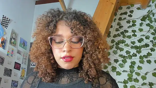 Snapshot of Ada_gales_ chatting on December 5, 2:53 am Ada gales online show from December 5, 2:53 am