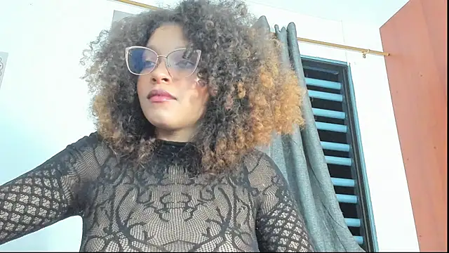 Snapshot of Ada_gales_ chatting on November 7, 4:34 am Ada gales online show from November 7, 4:34 am