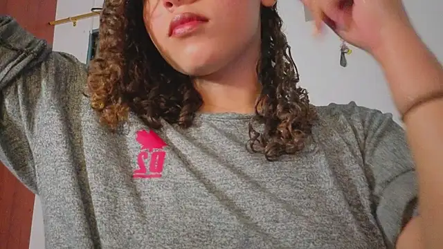 Ada gales  online show from February 1, 5:50 am