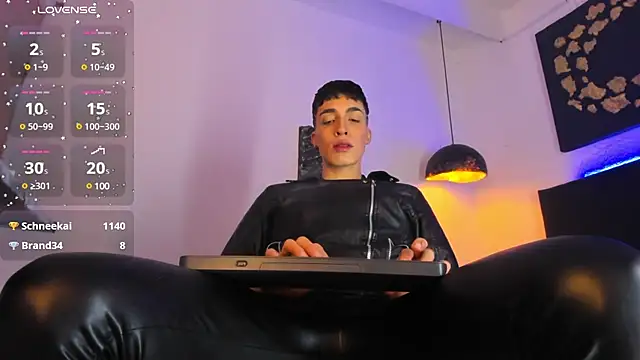 Angel Snowhotxxx online show from January 22, 7:13 pm